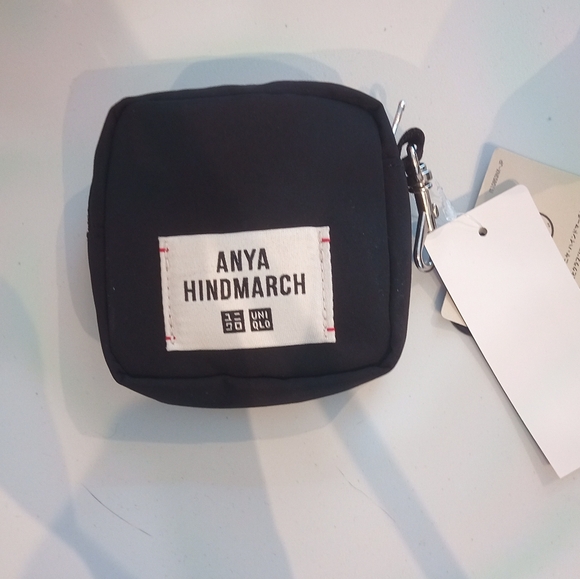 NWT PICK 1: Anya Hindmarch x Uniqlo Charm/Keychain-Attached Shopping Tote Inside - Picture 7 of 9